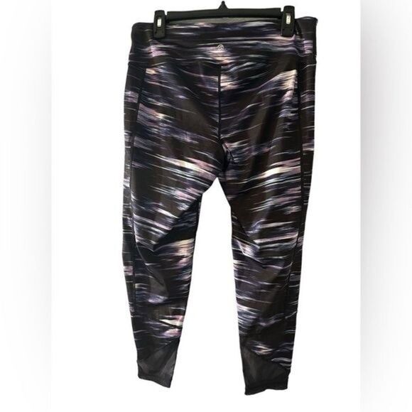 IDEOLOGY Purple Black Space Dye
Cropped Leggings with Black mesh at back hem S - Picture 4 of 10